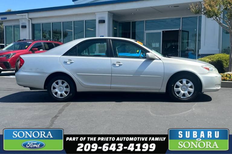 2004 Toyota Camry LE