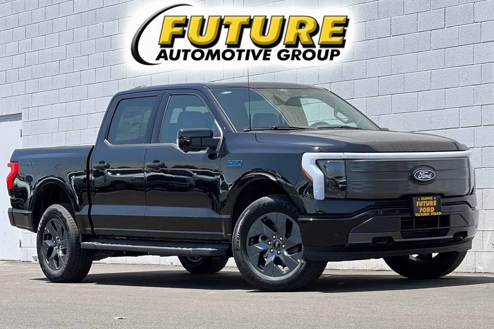 2025 Ford F-150 Lightning LARIAT