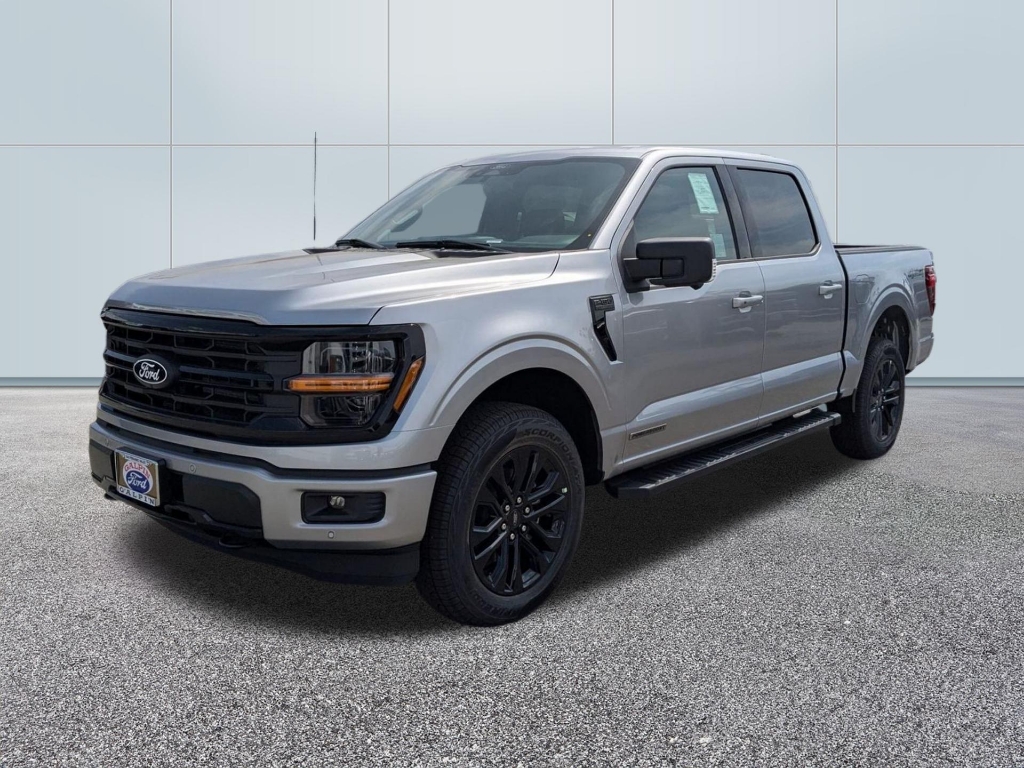 2025 Ford F-150 Hybrid XLT