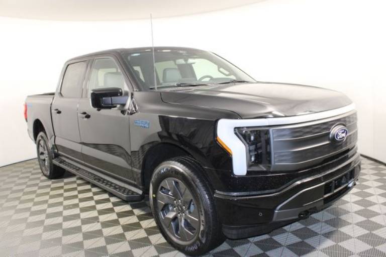 2025 Ford F-150 Lightning LARIAT