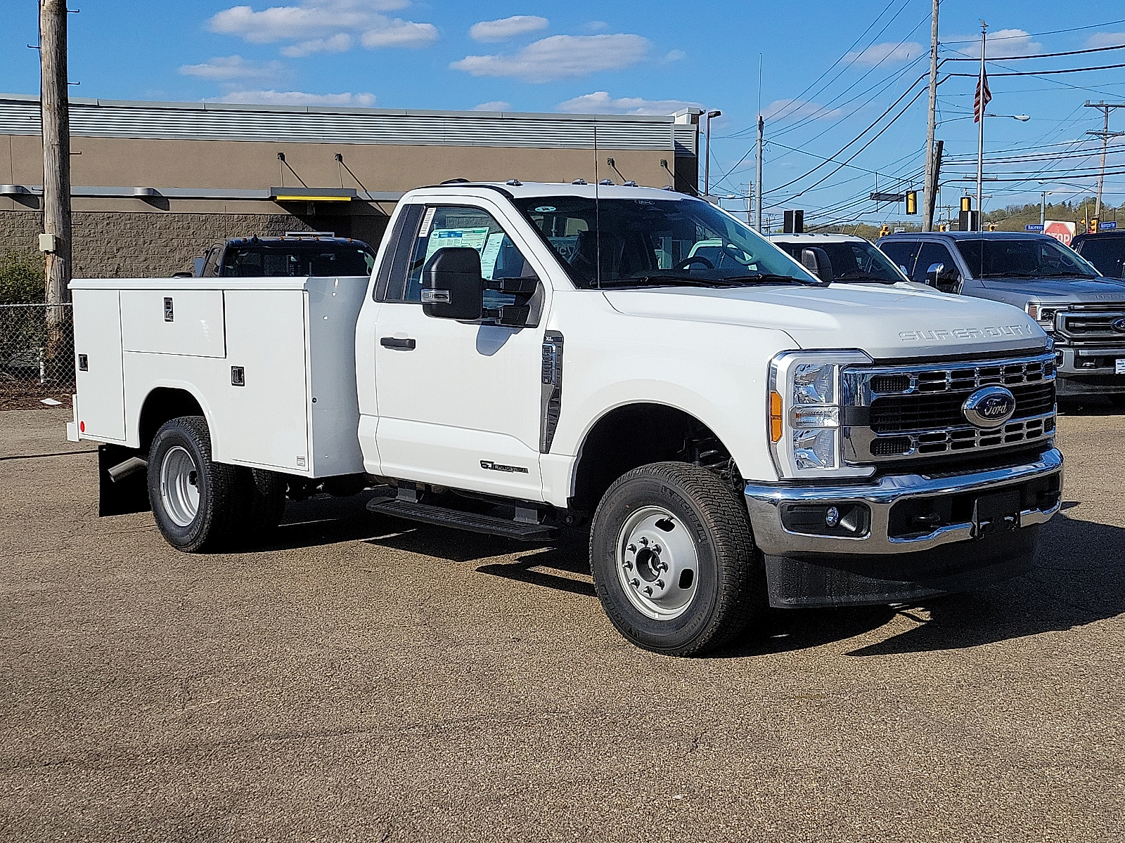 2024 Ford Super Duty F-350 DRW XL
