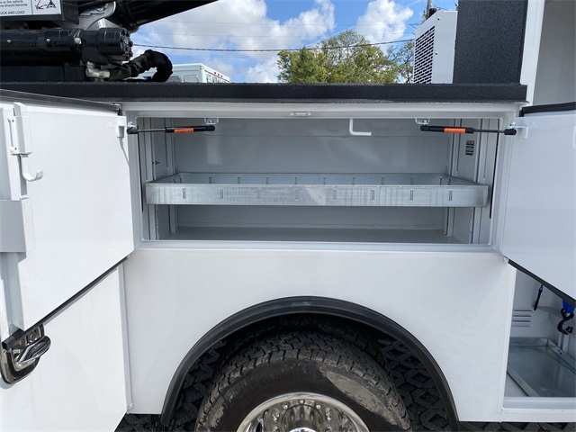 2025 Ford F-550 XL photo 10