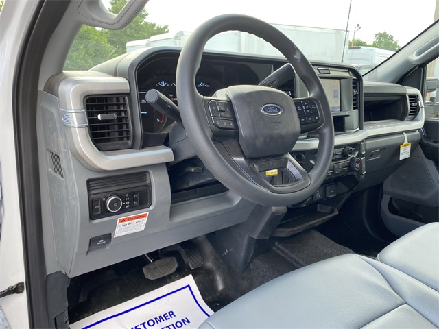 2025 Ford F-550 XL photo 21