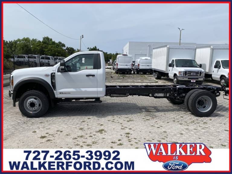2025 Ford Super Duty F-600 DRW XL