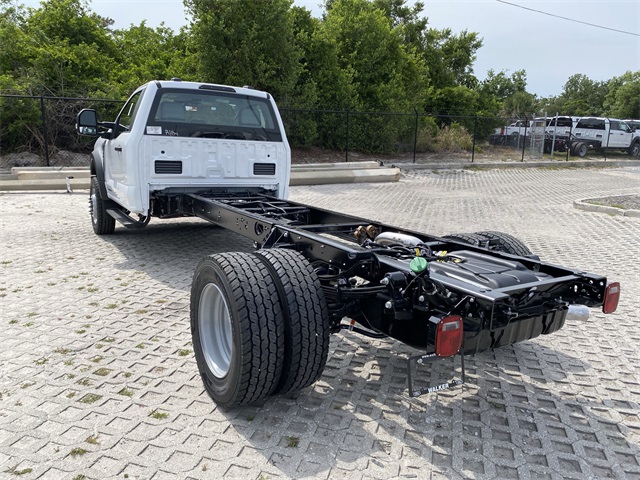 2025 Ford F-600 photo 8