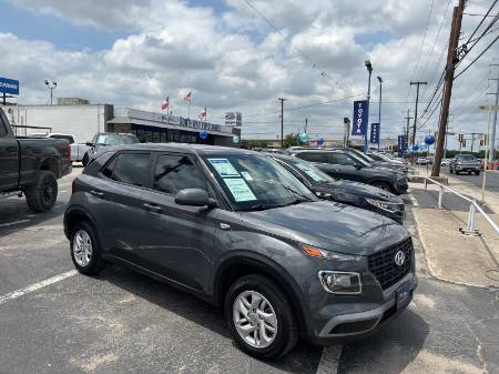 2024 Hyundai Venue SE