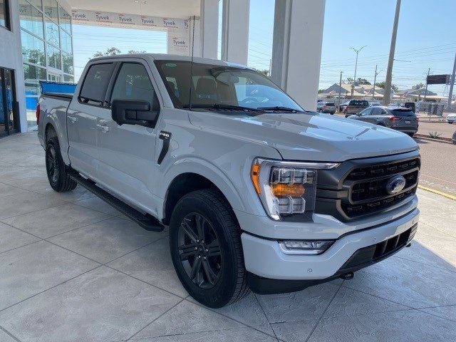 2023 Ford F-150 XLT photo 4