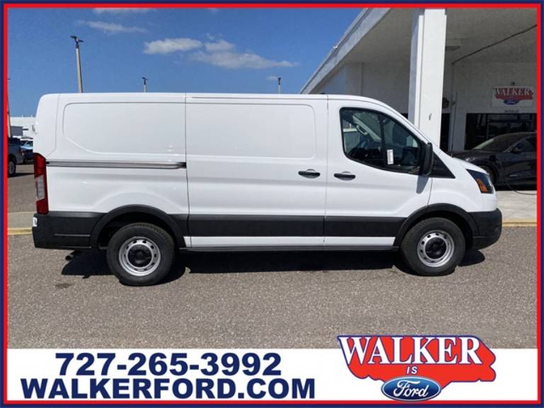 2025 Ford Transit Cargo Van Base