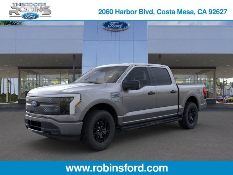 2025 Ford F-150 Lightning XLT