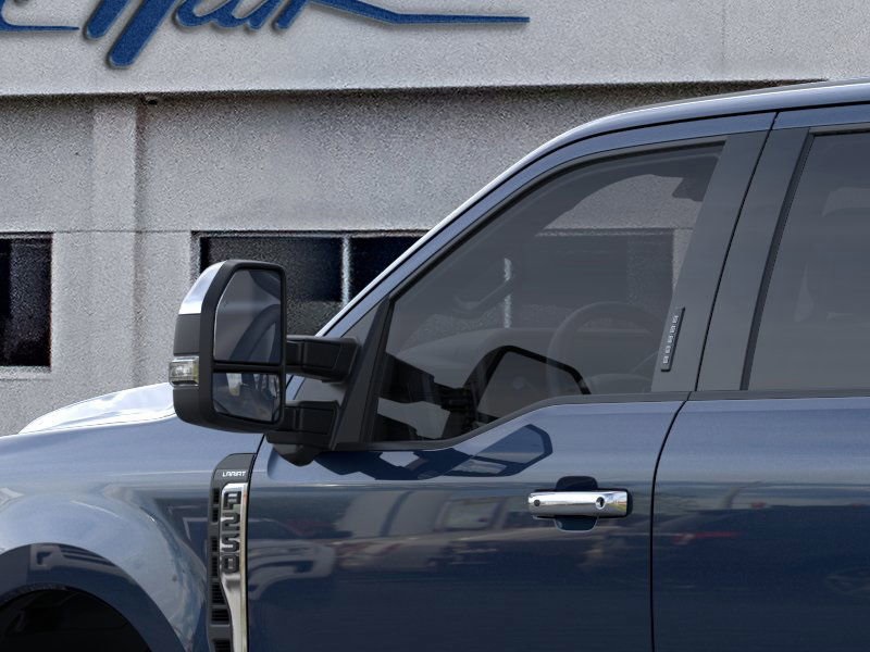 2025 Ford F-250 Lariat photo 3