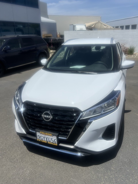 2023 Nissan Kicks SV