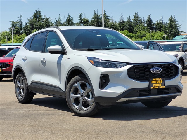 2025 Ford Escape Hybrid ST-Line Select