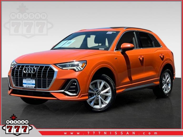 2023 Audi Q3 Premium