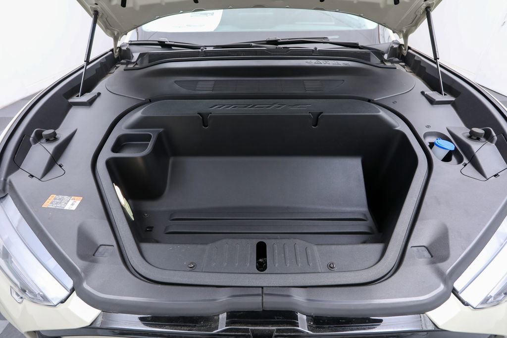 2025 Ford Mustang Mach-E Premium photo 16
