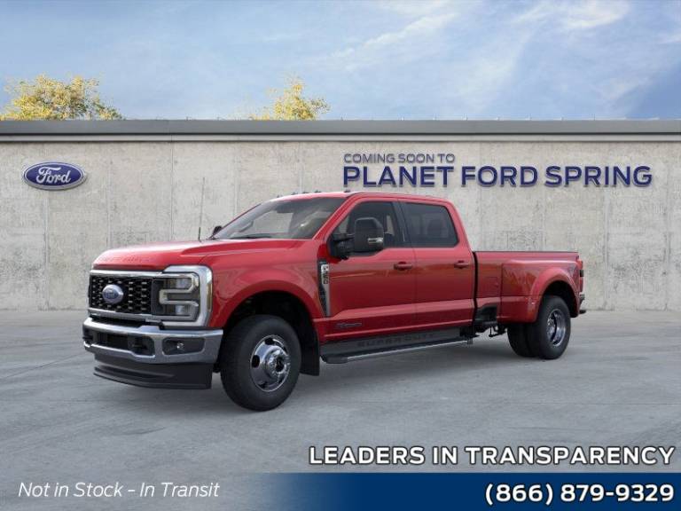 2025 Ford Super Duty F-350 DRW LARIAT 4WD Crew Cab 8' Box