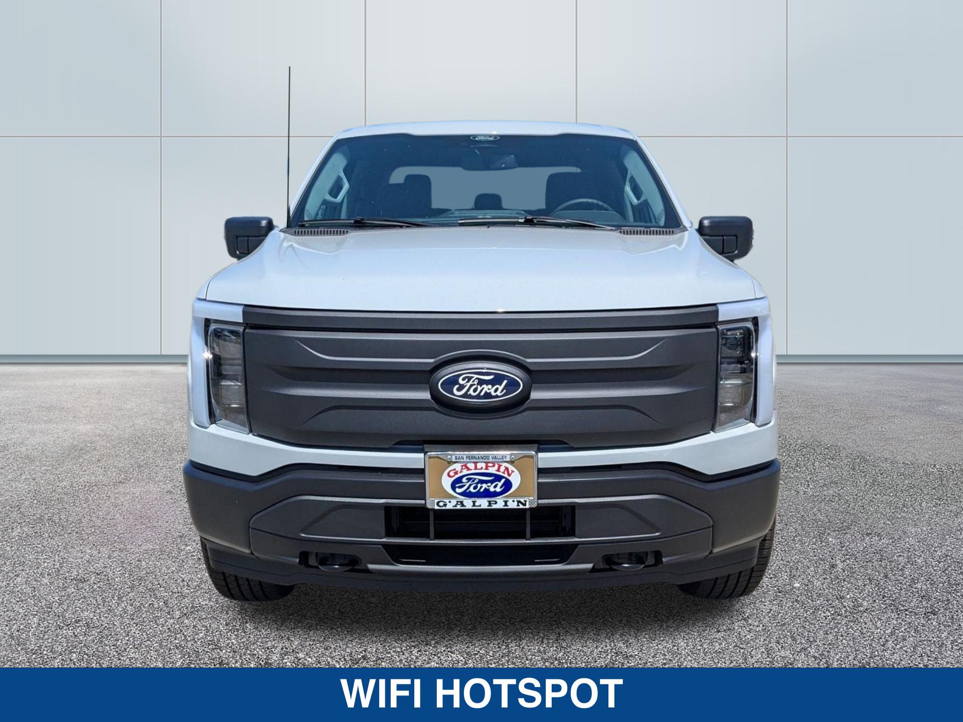 2024 Ford F-150 Lightning photo 11