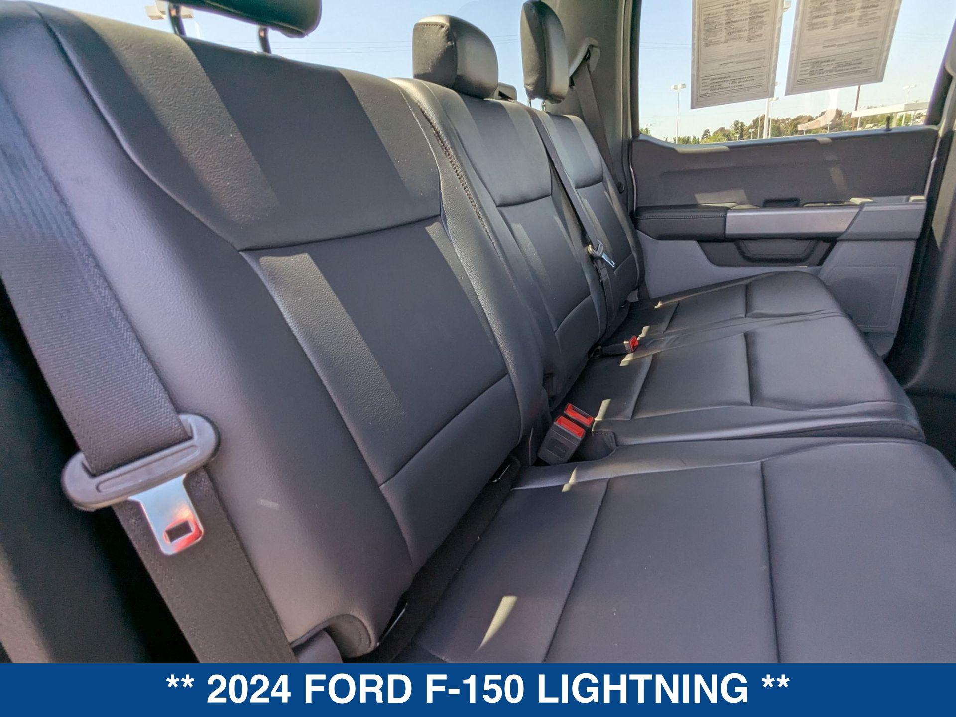 2024 Ford F-150 Lightning photo 23