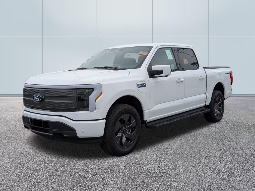2025 Ford F-150 Lightning LARIAT