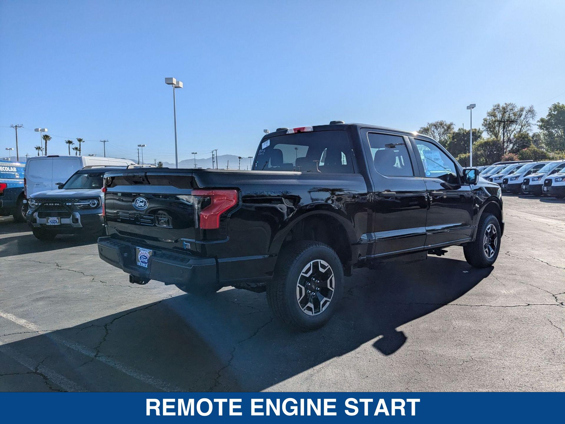2024 Ford F-150 Lightning photo 8