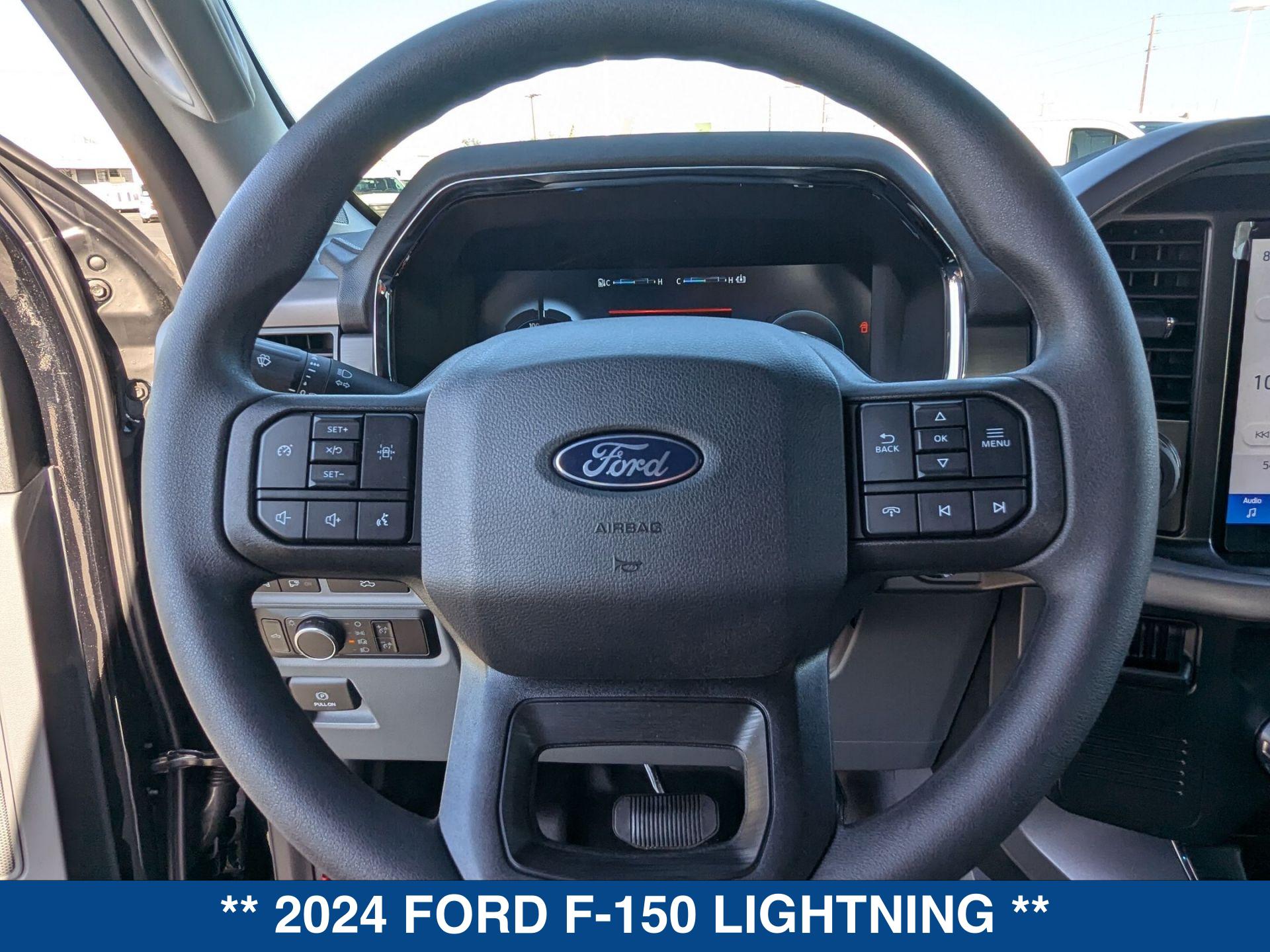 2024 Ford F-150 Lightning photo 18