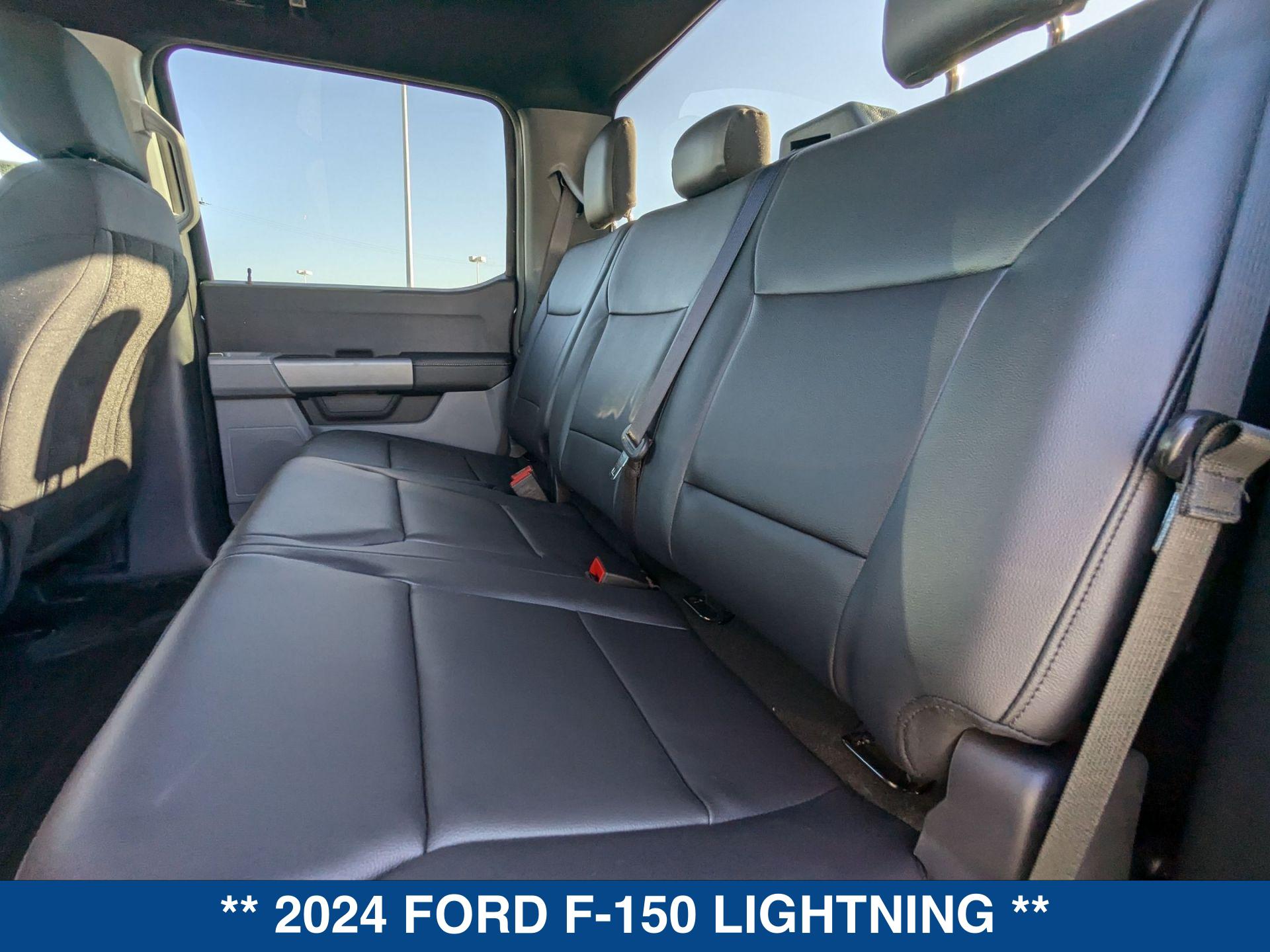 2024 Ford F-150 Lightning photo 23