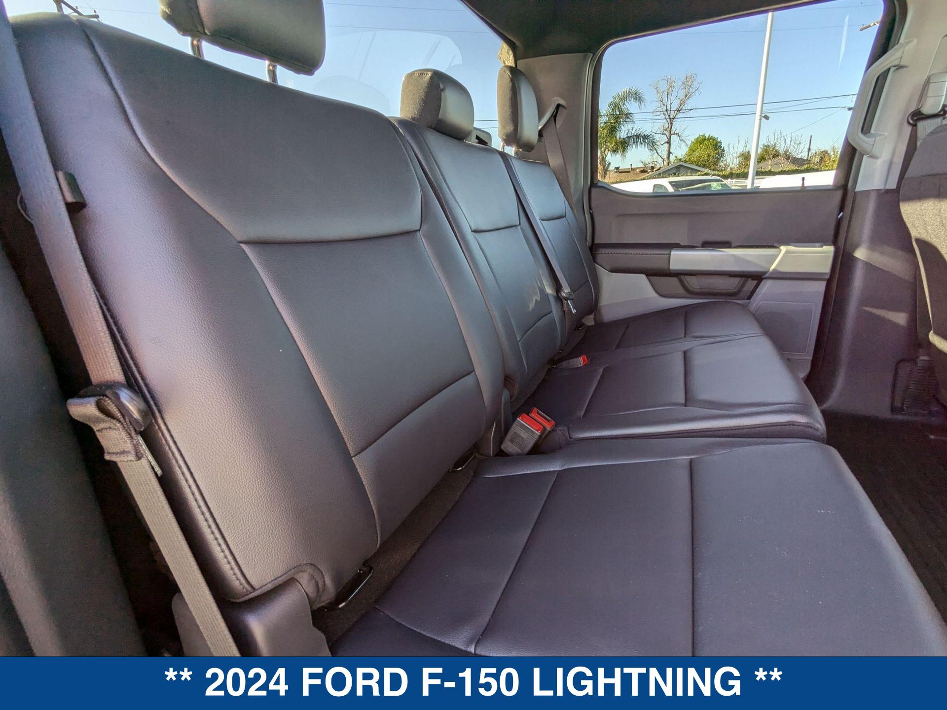 2024 Ford F-150 Lightning photo 24