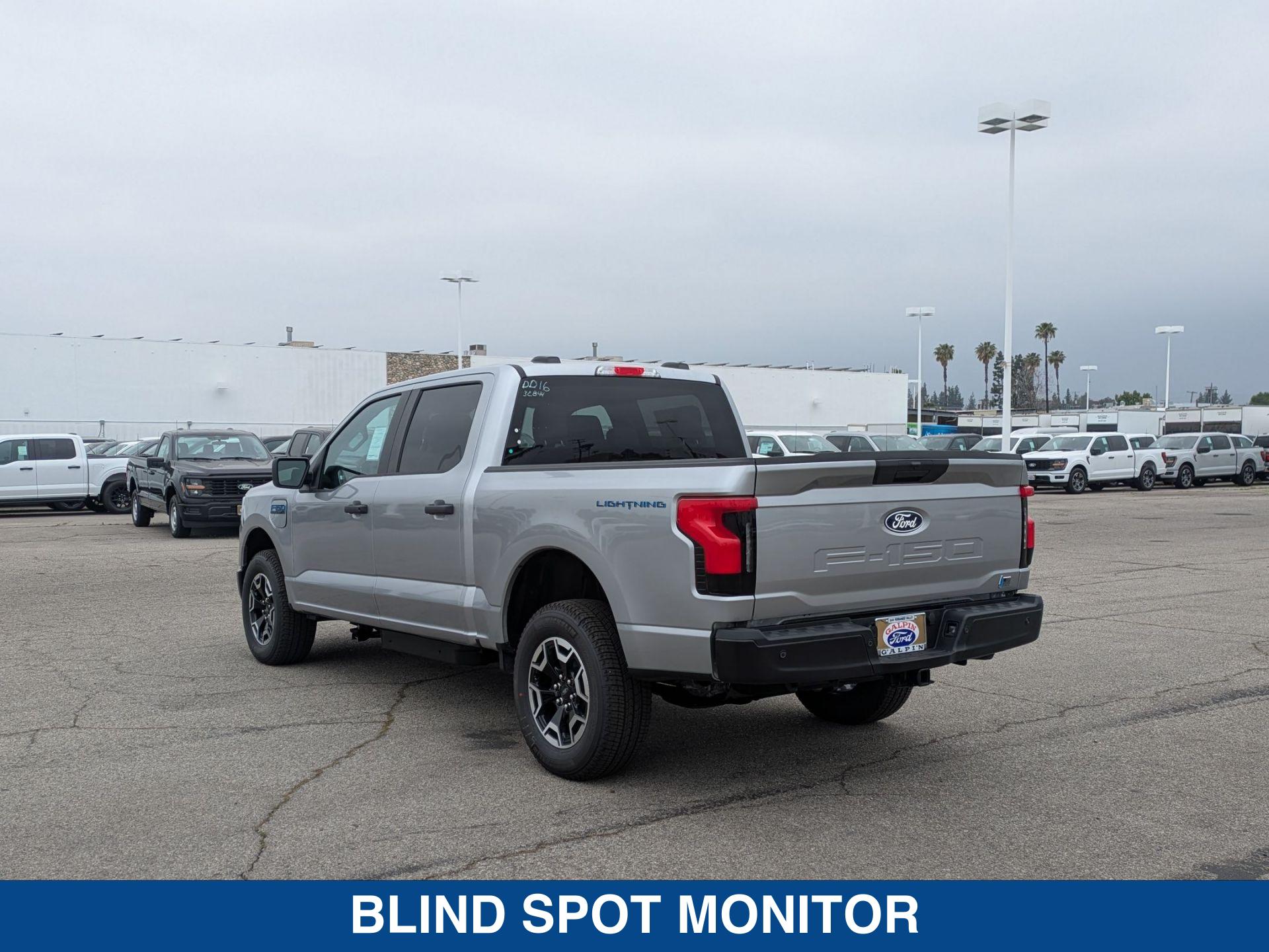 2024 Ford F-150 Lightning photo 6