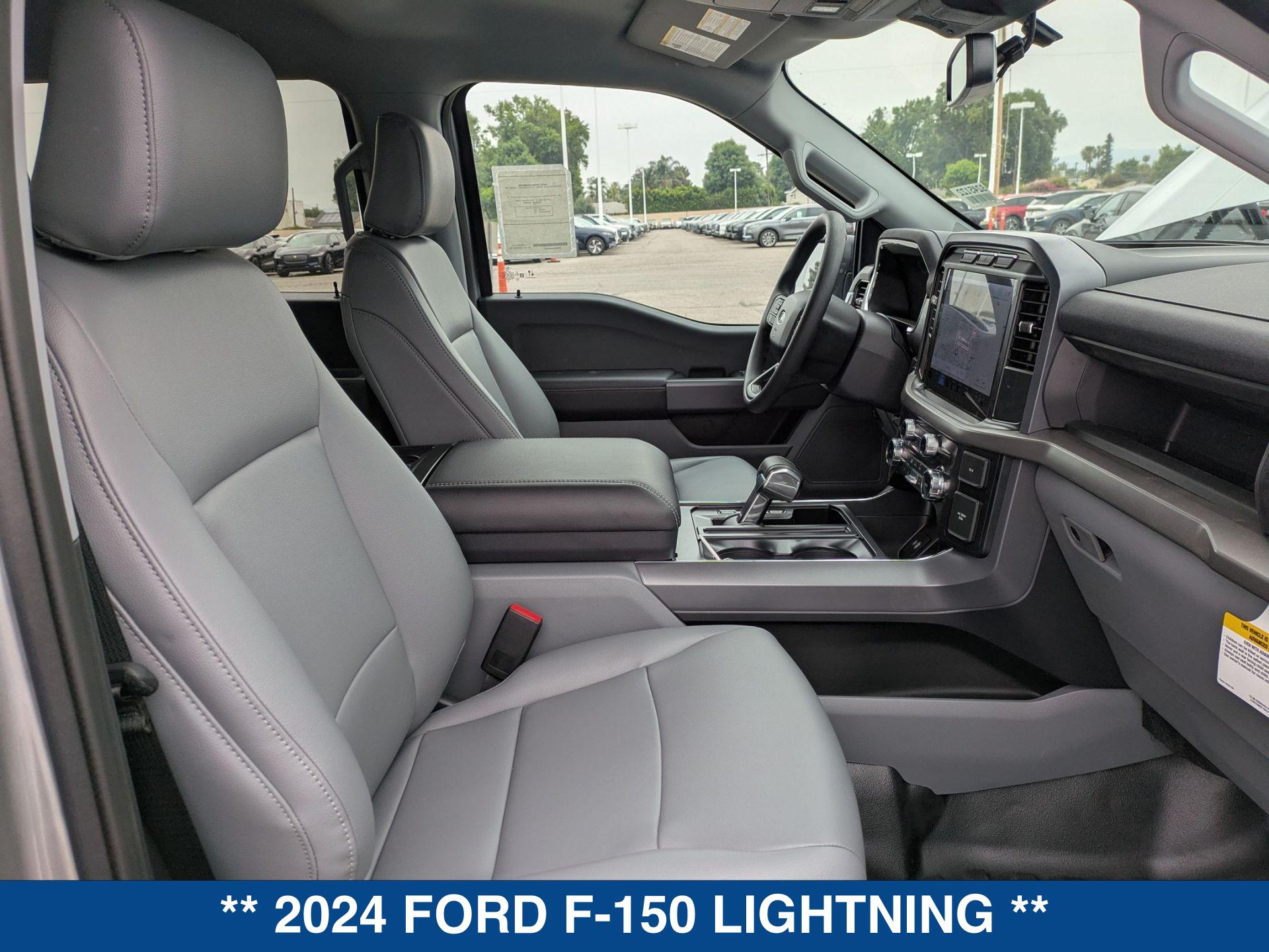 2024 Ford F-150 Lightning photo 21