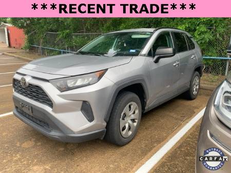 2020 Toyota RAV4 LE