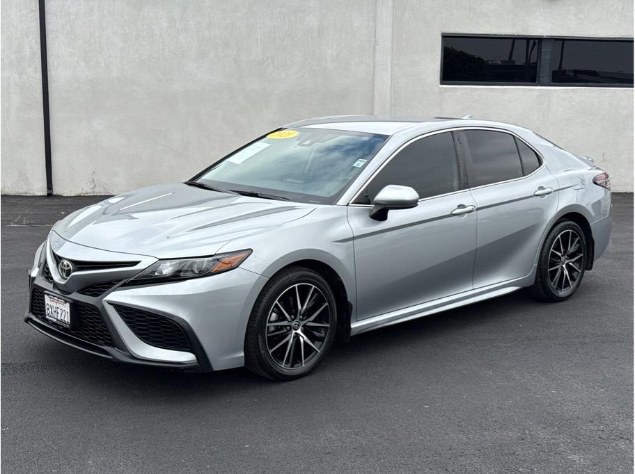 Used 2021 Toyota Camry SE Sedan 4D