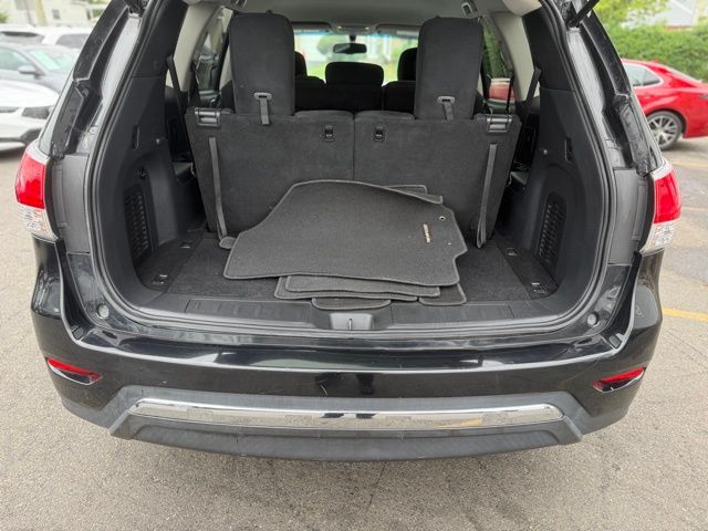 2016 Nissan Pathfinder S photo 7