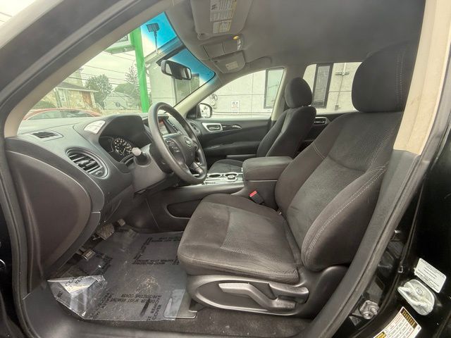 2016 Nissan Pathfinder S photo 12