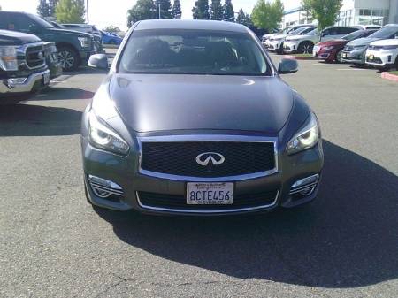 2018 INFINITI Q70 3.7 LUXE