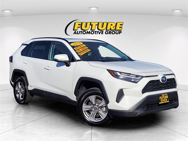2022 Toyota RAV4 Hybrid XLE
