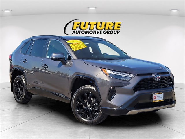 2024 Toyota RAV4 Hybrid SE