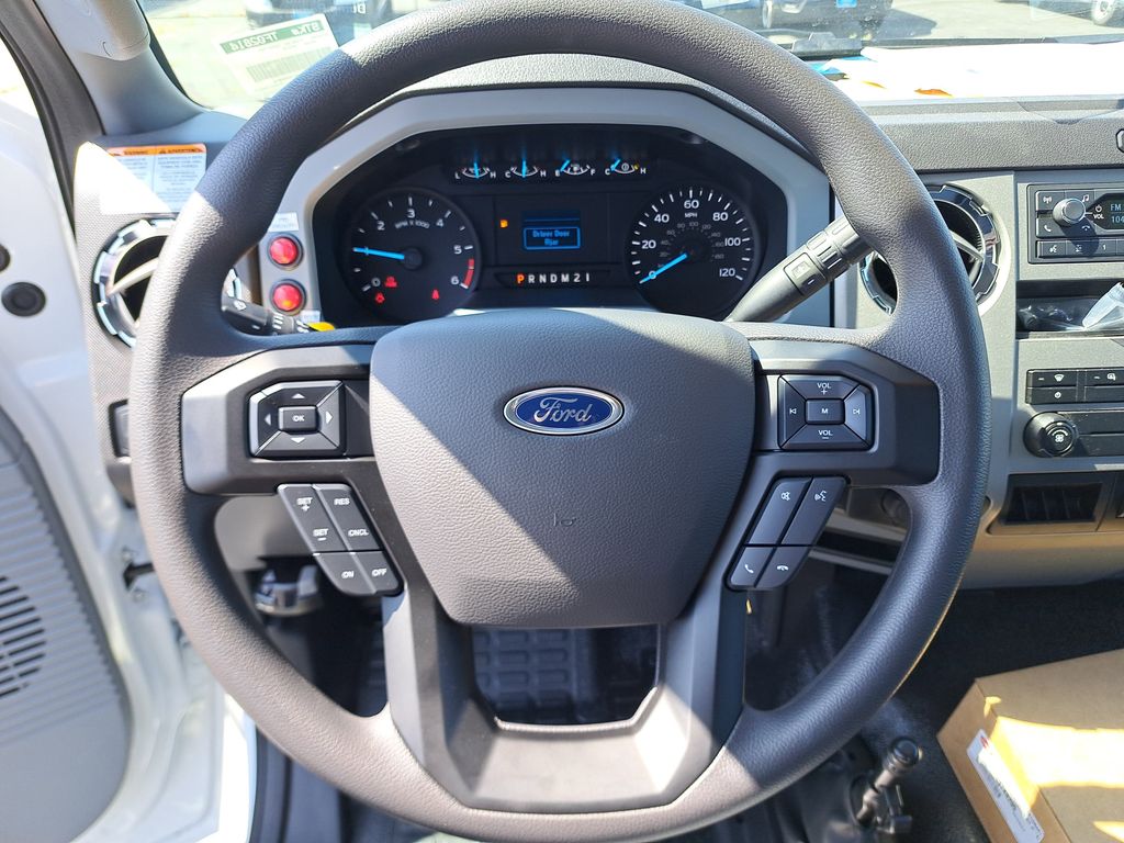 2026 Ford F-650 photo 17