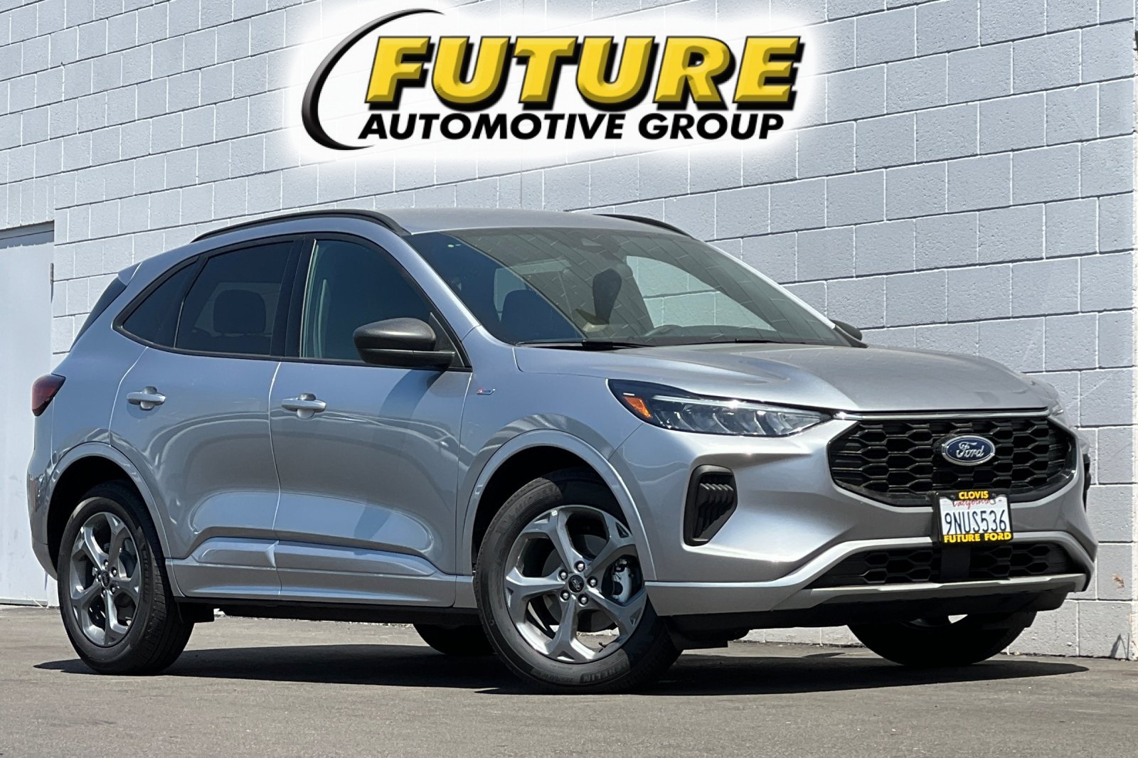 New 2024 Ford Escape Hybrid ST-Line