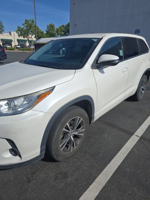 2018 Toyota Highlander LE