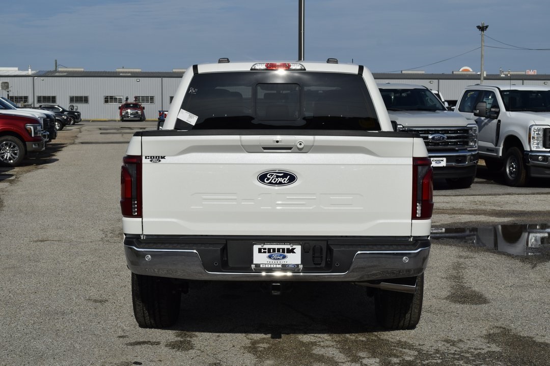 2025 Ford F-150 Lariat photo 2