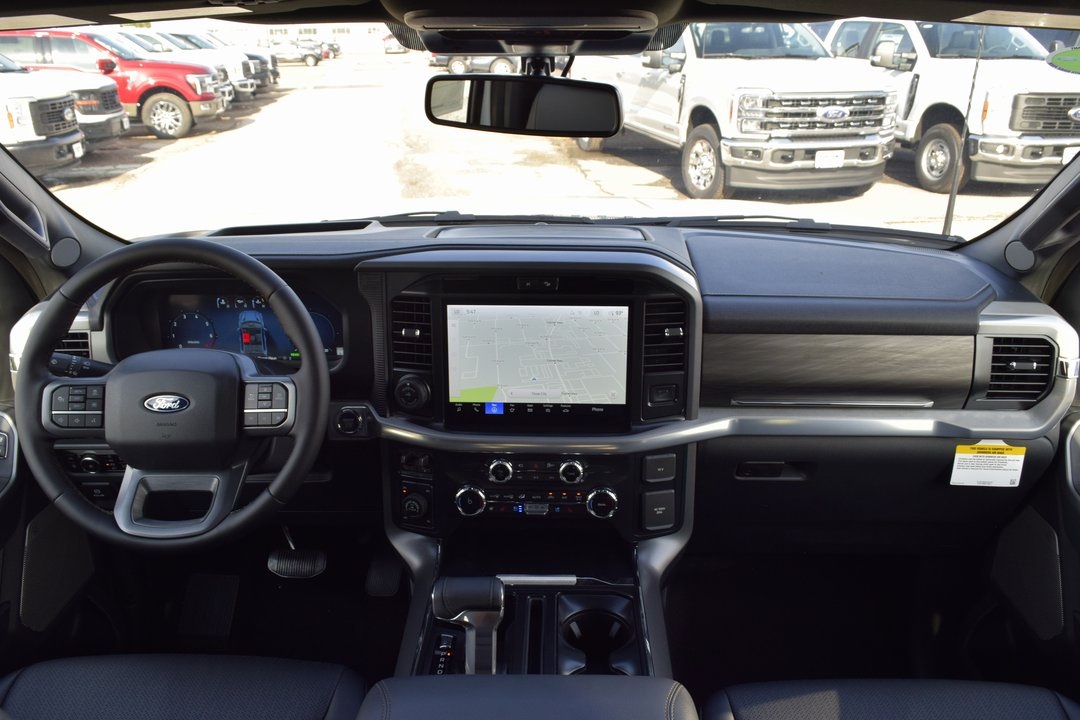 2025 Ford F-150 Lariat photo 4