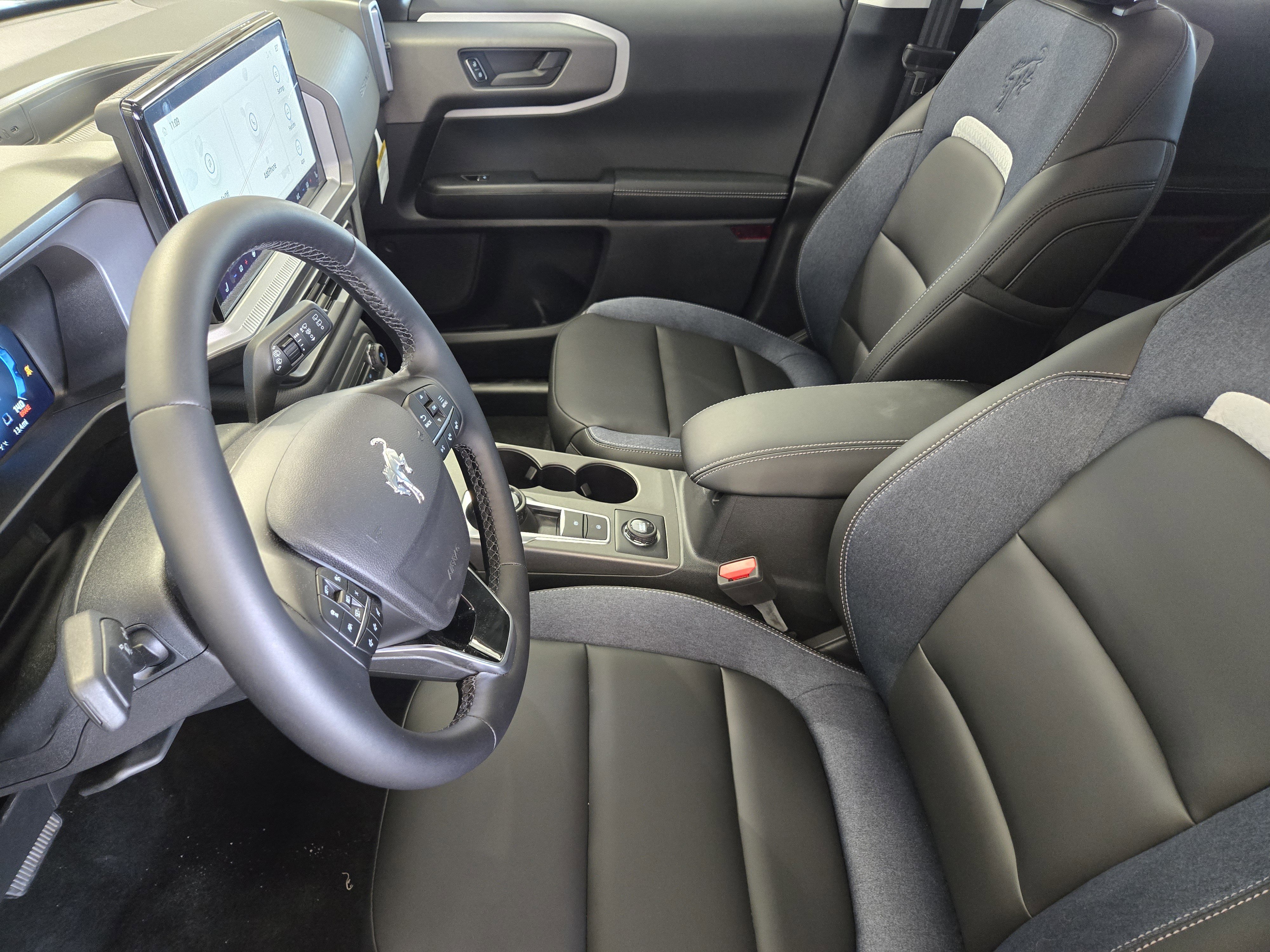 2025 Ford Bronco Sport Outer Banks photo 8