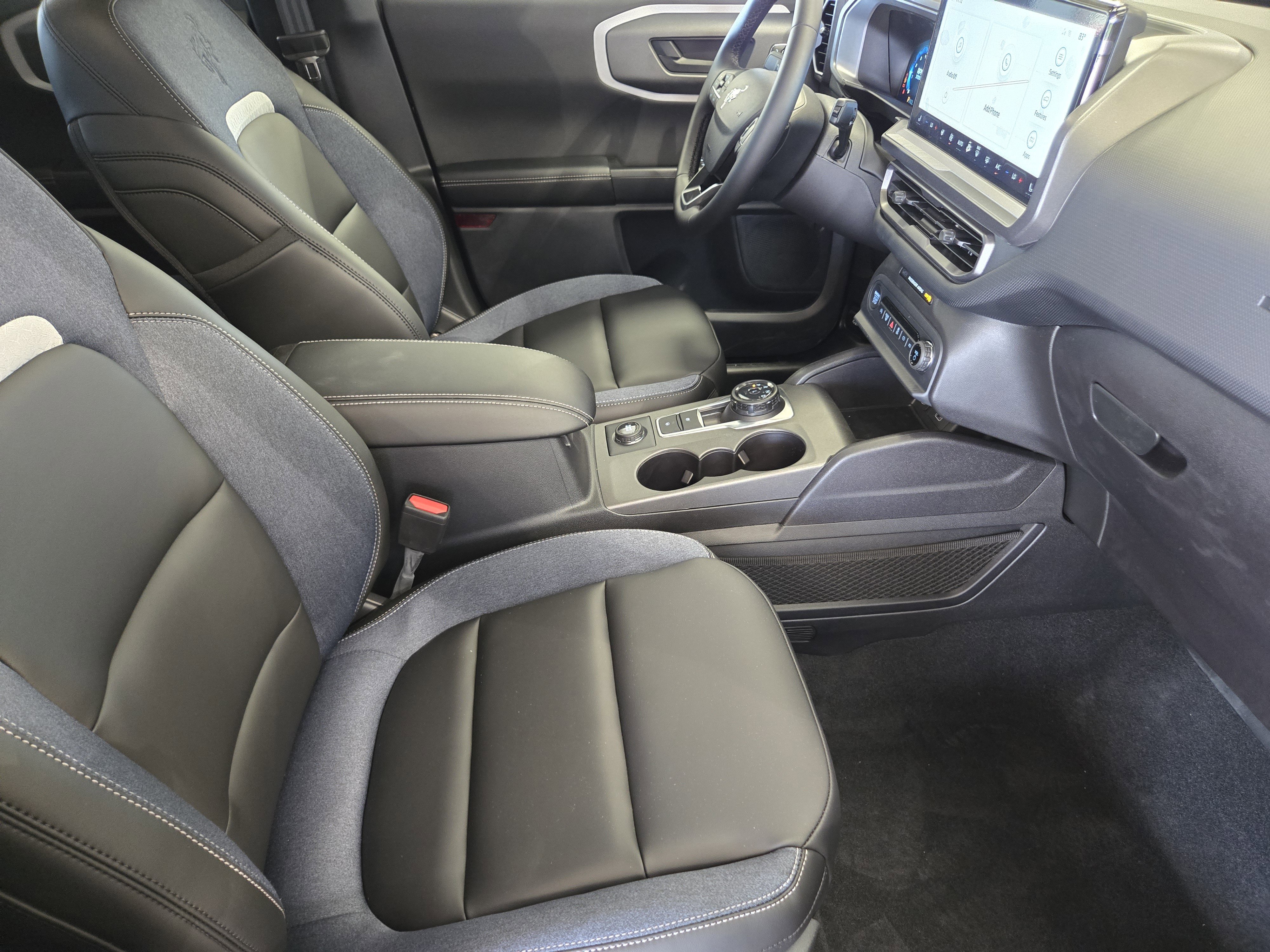 2025 Ford Bronco Sport Outer Banks photo 9