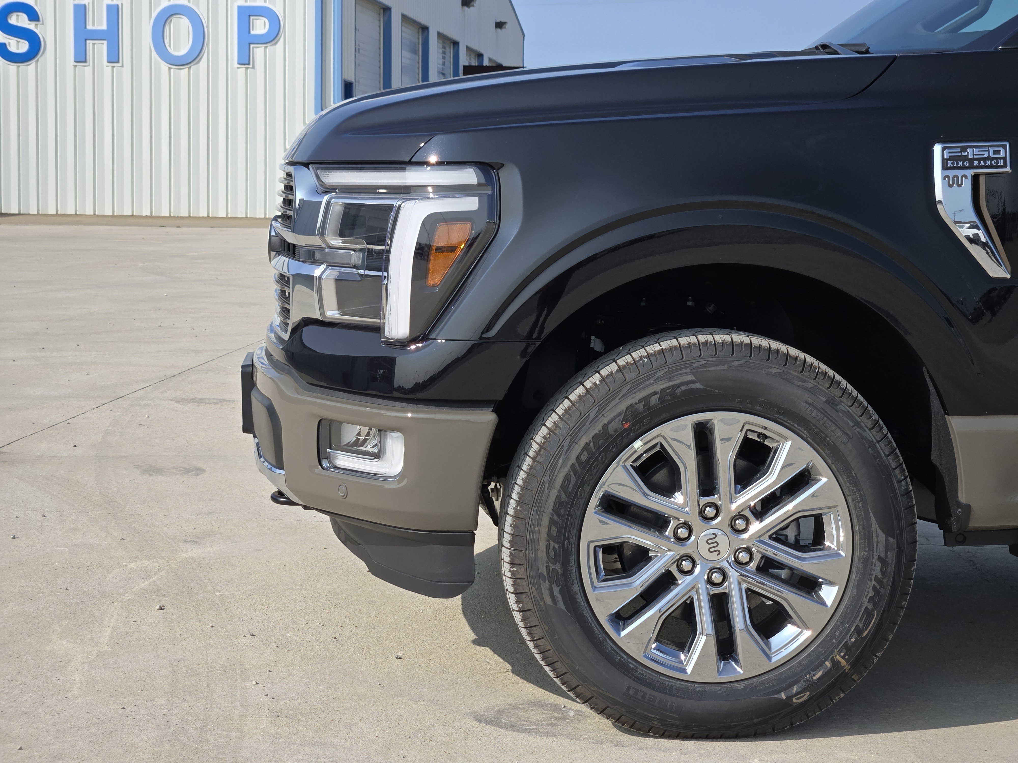 2025 Ford F-150 King Ranch photo 4