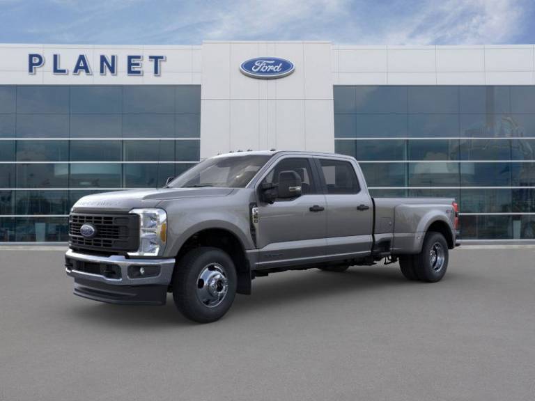 2025 Ford Super Duty F-350 DRW XL 4WD Crew Cab 8' Box