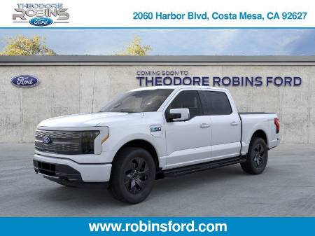 2025 Ford F-150 Lightning LARIAT