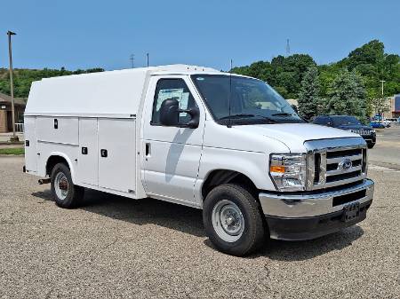 2025 Ford E-Series Cutaway E-350 SRW 138
