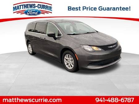 2023 Chrysler Voyager LX