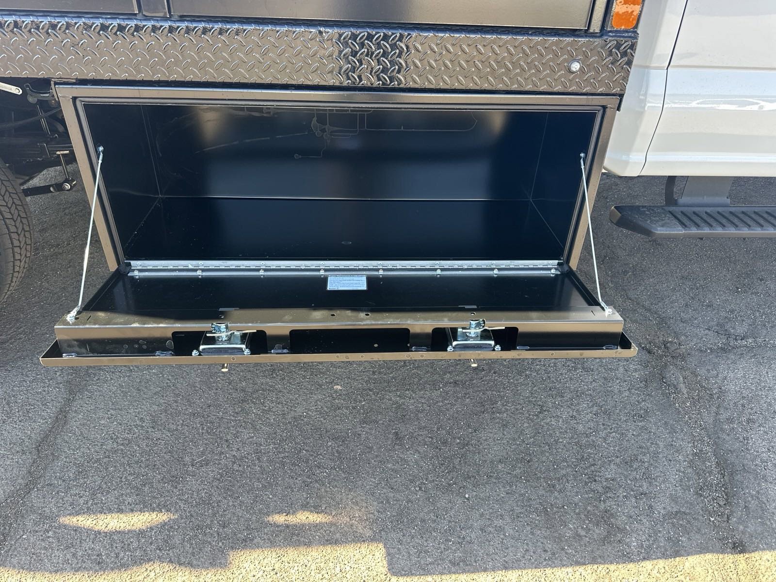 2024 Ford F-450 XL photo 7