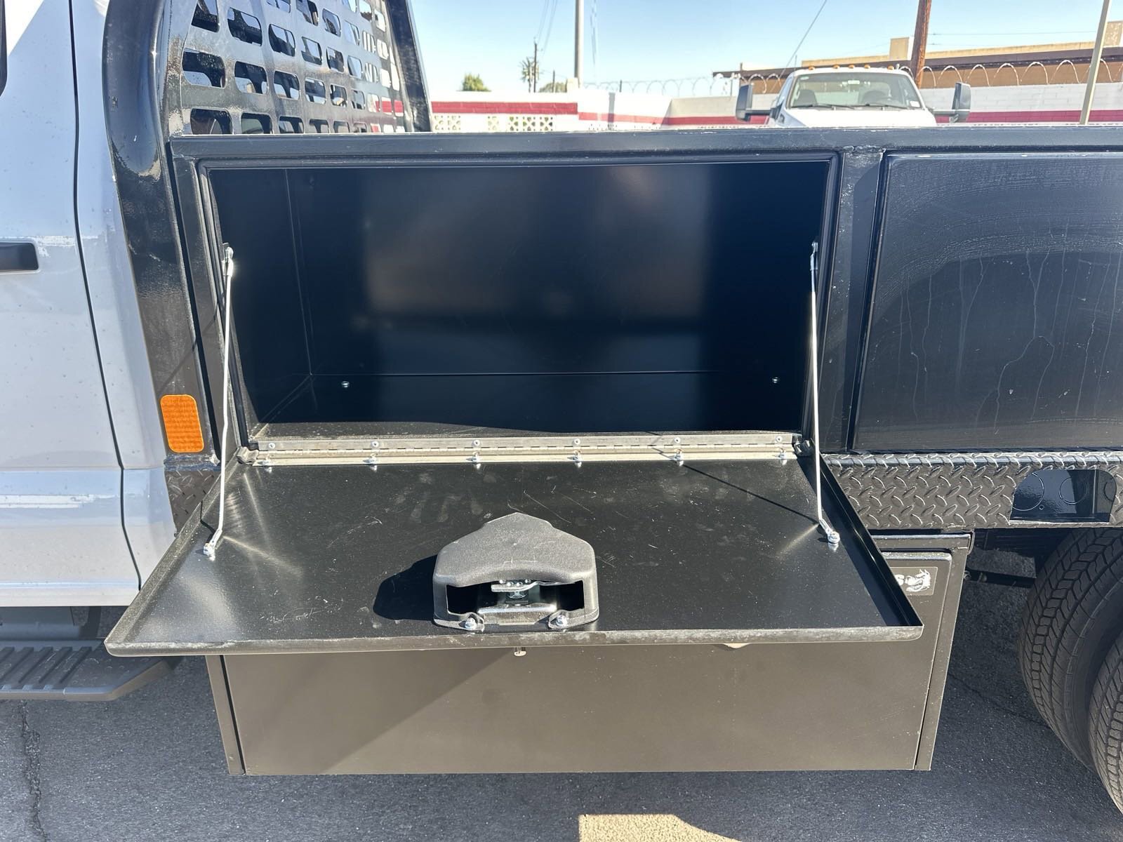 2024 Ford F-450 XL photo 9