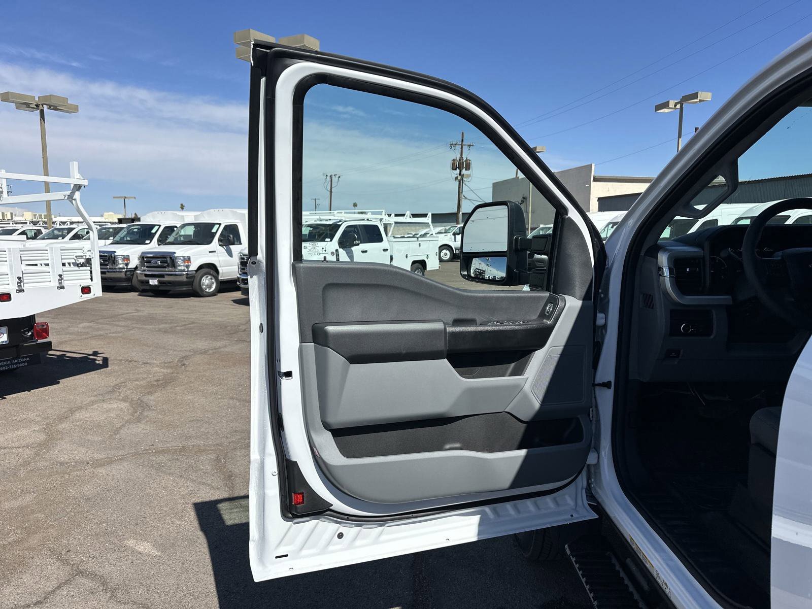 2025 Ford F-550 XL photo 19